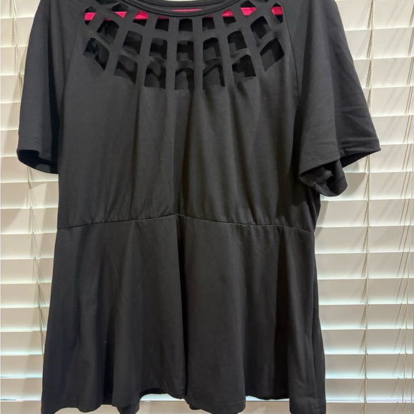 SHEIN Black Cutout Short Sleeve Top - Picture 1 of 5